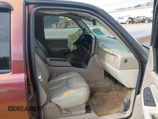 2003 Chevrolet Tahoe LT with VIN 1GNEK13Z23R302221, listed as a IAAI auction lot 41636853 with 264,525 mi miles. Bid and sale history available at carsss.com. Image 5.