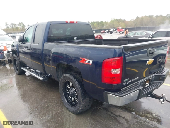 2012 Chevrolet Silverado 1500 LT with VIN 1GCRCSE08CZ273769, listed as a IAAI auction lot 41839889 with 156,424 mi miles. Bid and sale history available at carsss.com. Image 3.