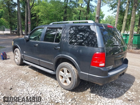 2003 Ford Explorer z VIN 1FMZU65K33UC42721, wystawiony jako IAAI lot #42485600 z przebiegiem 196 235 mil mil oraz . Historia ofert i sprzedaży dostępna na DreamBid. Obrazek 3.