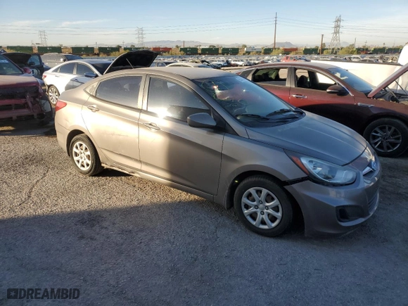 2013 Hyundai Accent GLS with VIN KMHCT4AEXDU559457, listed as a Copart auction lot 85445574 with 172,401 mi miles and Salvage Title. Bid and sale history available at carsss.com. Image 4.