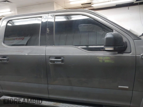2017 Ford F-150 XL with VIN 1FTEW1CG2HKC91779, listed as a IAAI auction lot 42381248 with 186,376 mi miles and . Bid and sale history available at DreamBid. Image 14.