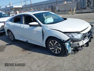 2018 Honda Civic EX с VIN 2HGFC2F78JH570022, выставлен на аукционе IAAI как лот 42327001 с пробегом 117 189 миль миль и . История ставок и продаж доступна на DreamBid. Изображение 1.