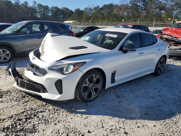2020 Kia Stinger GT-Line with VIN KNAE15LA7L6086930, listed as a Copart auction lot 89361975 with 43,489 mi miles and Salvage Title. Bid and sale history available at carsss.com. Image 1.