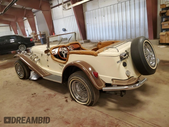 1983 Ford Mustang с VIN MI0027A274X093083, выставлен на аукционе Copart как лот 54485615 с пробегом 1 268 миль миль и Чистый • Clean title. История ставок и продаж доступна на DreamBid. Изображение 2.