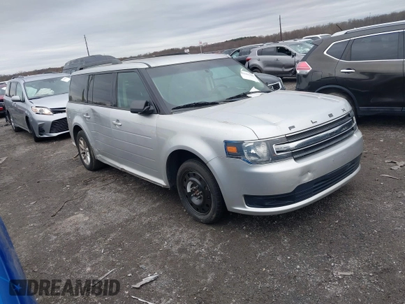 2016 Ford Flex SE with VIN 2FMGK5B80GBA12646, listed as a IAAI auction lot 41141786 with 100,000 mi miles. Bid and sale history available at carsss.com. Image 1.