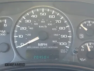 2002 Chevrolet Suburban LS with VIN 1GNEC16T32J198422, listed as a IAAI auction lot 41699753 with 204,504 mi miles. Bid and sale history available at carsss.com. Image 15.