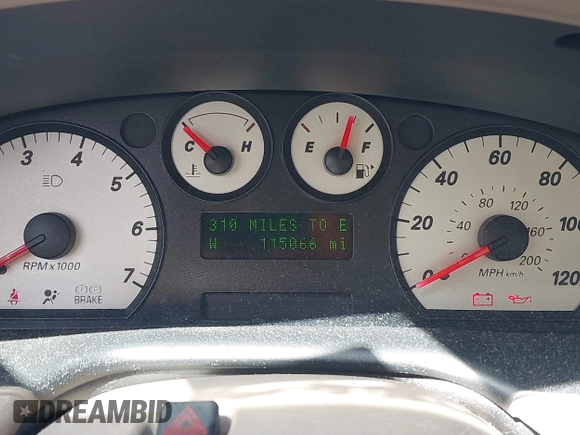 2005 Mercury Sable LS with VIN 1MEFM55S55A620137, listed as a IAAI auction lot 42138066 with 115,066 mi miles and . Bid and sale history available at carsss.com. Image 7.