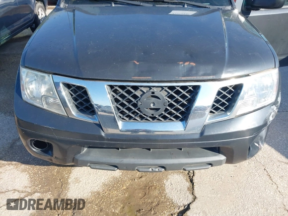 2012 Nissan Frontier SV z VIN 1N6AD0CU0CC477647, wystawiony jako IAAI lot #41960247 z przebiegiem 175 509 mil mil oraz . Historia ofert i sprzedaży dostępna na DreamBid. Obrazek 6.