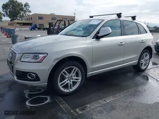 2015 Audi Q5 Premium Plus with VIN WA1LFAFP8FA108949, listed as a IAAI auction lot 40319029 with NaN miles. Bid and sale history available at carsss.com. Image 19.