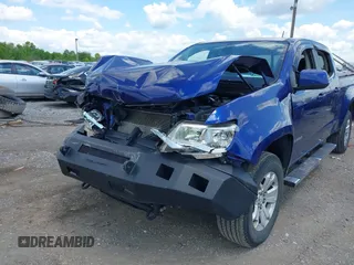 2016 Chevrolet Colorado 4WD LT z VIN 1GCGTCE34G1320047, wystawiony jako IAAI lot #42220317 z przebiegiem 61 897 mil mil oraz . Historia ofert i sprzedaży dostępna na DreamBid. Obrazek 6.