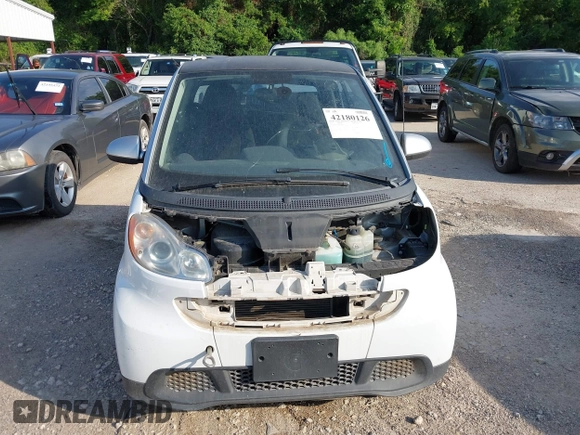 2015 Smart fortwo Passion with VIN WMEEJ3BA4FK800163, listed as a IAAI auction lot 42180126 with 53,138 mi miles. Bid and sale history available at carsss.com. Image 6.