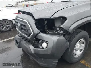 2020 Toyota Tacoma 2WD SR with VIN 5TFAX5GN2LX180334, listed as a IAAI auction lot 41736032 with 1 mi miles. Bid and sale history available at carsss.com. Image 6.