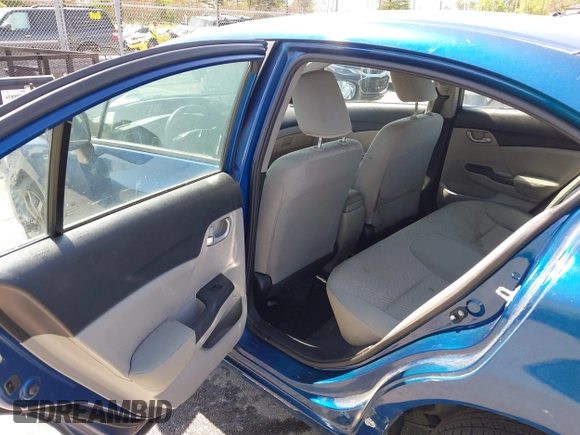 2014 Honda Civic LX z VIN 19XFB2F51EE067126, wystawiony jako IAAI lot #41930795 z przebiegiem 104 297 mil mil oraz . Historia ofert i sprzedaży dostępna na DreamBid. Obrazek 8.