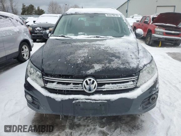2017 Volkswagen Tiguan with VIN WVGMV7AX2HK034024, listed as a Copart auction lot 43379215 with 155,002 mi miles and Clean title. Bid and sale history available at DreamBid. Image 5.