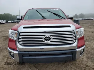2017 Toyota Tundra Limited z VIN 5TFHW5F10HX595899, wystawiony jako Copart lot #56915095 z przebiegiem 50 700 mil mil oraz Czysty tytuł • Clean title. Historia ofert i sprzedaży dostępna na DreamBid. Obrazek 5.