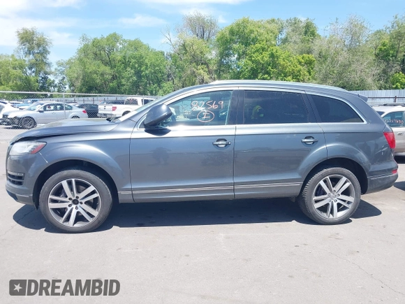 2015 Audi Q7 Premium Plus z VIN WA1LGAFE6FD009024, wystawiony jako IAAI lot #42282569 z przebiegiem 95 953 mil mil oraz . Historia ofert i sprzedaży dostępna na DreamBid. Obrazek 13.