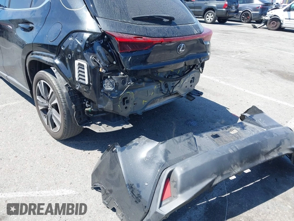 2022 Lexus UX 200 с VIN JTHX3JBH8N2047074, выставлен на аукционе IAAI как лот 41973682 с пробегом 27 248 миль миль и . История ставок и продаж доступна на DreamBid. Изображение 12.