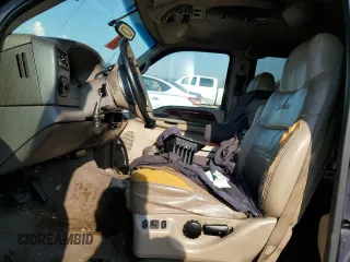 2000 Ford Excursion Limited with VIN 1FMNU42F5YEA90629, listed as a Copart auction lot 58949025 with 449,482 mi miles and Salvage title. Bid and sale history available at DreamBid. Image 7.