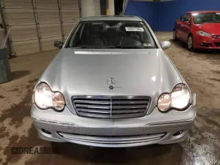2006 Mercedes-Benz C 280 Luxury with VIN WDBRF92H56F759258, listed as a Copart auction lot 59697585 with 100,601 mi miles and Salvage title. Bid and sale history available at DreamBid. Image 5.
