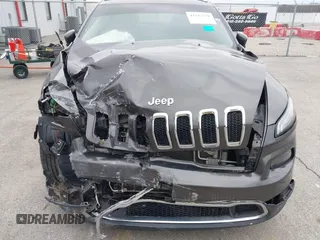 2018 Jeep Cherokee Limited with VIN 1C4PJLDB0JD565920, listed as a IAAI auction lot 41747170 with 121,604 mi miles and . Bid and sale history available at DreamBid. Image 6.