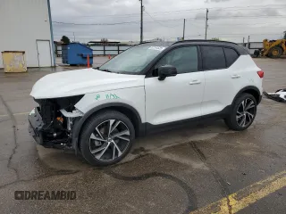 2022 Volvo XC40 R-Design с VIN YV4162UM0N2730110, выставлен на аукционе Copart как лот 52151525 с пробегом 7 961 миль миль и Списание • Salvage title. История ставок и продаж доступна на DreamBid. Изображение 1.