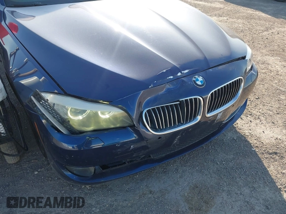 2011 BMW 5 Series 535i with VIN WBAFR7C51BC604445, listed as a IAAI auction lot 41980493 with 184,243 mi miles and . Bid and sale history available at carsss.com. Image 6.