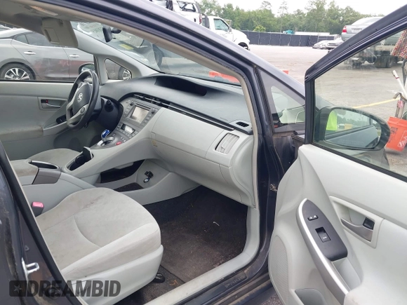 2013 Toyota Prius One z VIN JTDKN3DU8D5628034, wystawiony jako IAAI lot #42383865 z przebiegiem 218 167 mil mil oraz . Historia ofert i sprzedaży dostępna na DreamBid. Obrazek 5.
