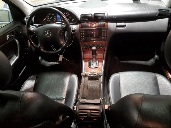 2005 Mercedes-Benz C 320 с VIN WDBRF84J15F662342, выставлен на аукционе Copart как лот 44009115 с пробегом 172 017 миль миль и Списание • Salvage title. История ставок и продаж доступна на DreamBid. Изображение 8.