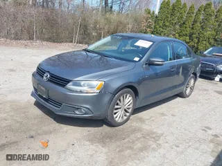 2011 Volkswagen Jetta Sedan SEL w/Sunroof PZEV with VIN 3VWLZ7AJ5BM392506, listed as a IAAI auction lot 39156853 with 110,406 mi miles. Bid and sale history available at carsss.com. Image 2.