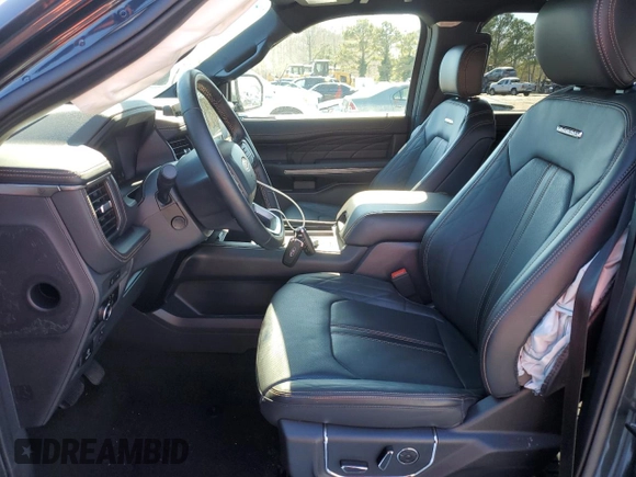 2024 Ford Expedition Max Platinum с VIN 1FMJK1M88REA39306, выставлен на аукционе Copart как лот 46135145 с пробегом 5 357 миль миль и Списание • Salvage title. История ставок и продаж доступна на DreamBid. Изображение 7.