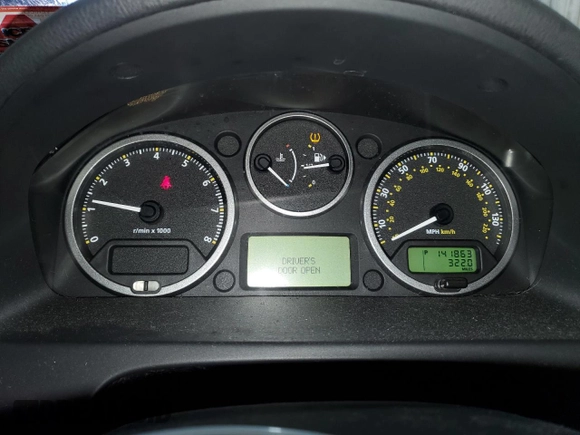 2009 Land Rover LR2 HSE with VIN SALFT24N79H127726, listed as a Copart auction lot 45579435 with 141,863 mi miles and Salvage title. Bid and sale history available at DreamBid. Image 9.