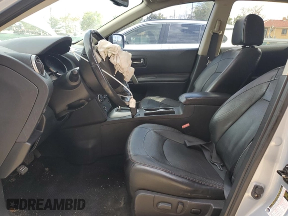 2011 Nissan Rogue SV z VIN JN8AS5MV7BW310538, wystawiony jako Copart lot #57863935 z przebiegiem 109 545 mil mil oraz Szkoda całkowita • Salvage title. Historia ofert i sprzedaży dostępna na DreamBid. Obrazek 7.