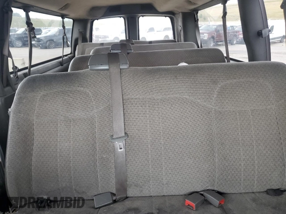 2014 Chevrolet Express Passenger LT with VIN 1GAZG1FGXE1157798, listed as a Copart auction lot 64301595 with 272,982 mi miles and Clean title. Bid and sale history available at DreamBid. Image 11.