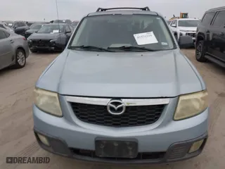 2008 Mazda Tribute Sport with VIN 4F2CZ02Z88KM16490, listed as a IAAI auction lot 41931310 with 118,176 mi miles. Bid and sale history available at carsss.com. Image 6.