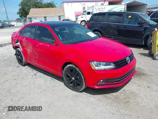 2018 Volkswagen Jetta SE Sport с VIN 3VWD17AJ7JM240382, выставлен на аукционе IAAI как лот 42682891 с пробегом 42 369 миль миль и . История ставок и продаж доступна на DreamBid. Изображение 1.