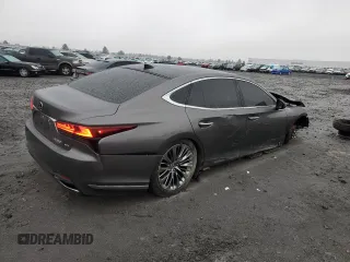 2021 Lexus LS with VIN JTHD51GF6M5009182, listed as a Copart auction lot 82450504 with 7,574 mi miles and Salvage Title. Bid and sale history available at carsss.com. Image 3.