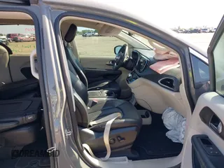 2023 Chrysler Pacifica Touring L с VIN 2C4RC1BG8PR613532, выставлен на аукционе IAAI как лот 41991493 с пробегом 70 670 миль миль и . История ставок и продаж доступна на DreamBid. Изображение 5.