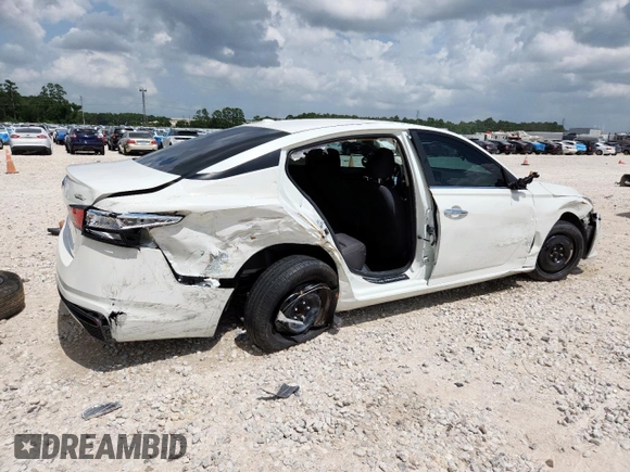 2020 Nissan Altima S with VIN 1N4BL4BVXLC128660, listed as a Copart auction lot 61764275 with 84,662 mi miles and Salvage title. Bid and sale history available at DreamBid. Image 3.