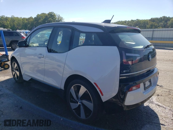2019 BMW i3 with VIN WBY8P2C51K7D21073, listed as a Copart auction lot 68801733 with 27,386 mi miles. Bid and sale history available at carsss.com. Image 2.