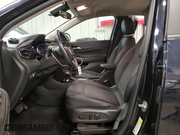 2021 Buick Encore GX Select z VIN KL4MMESL1MB148687, wystawiony jako Copart lot #55078785 z przebiegiem 72 287 mil mil oraz Szkoda całkowita • Salvage title. Historia ofert i sprzedaży dostępna na DreamBid. Obrazek 7.