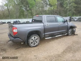 2018 Toyota Tundra 4WD SR5 with VIN 5TFAW5F13JX752977, listed as a Copart auction lot 50633495 with 0 mi miles and Salvage Title. Bid and sale history available at carsss.com. Image 3.