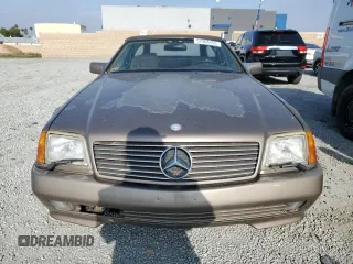 1992 Mercedes-Benz 500 z VIN WDBFA66E9NF046698, wystawiony jako Copart lot #57366455 z przebiegiem 98 836 mil mil oraz Czysty tytuł • Clean title. Historia ofert i sprzedaży dostępna na DreamBid. Obrazek 5.