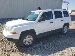 2014 Jeep Patriot Sport with VIN 1C4NJPBA5ED550294, listed as a Copart auction lot 77843854 with 204,233 mi miles and Salvage Title. Bid and sale history available at carsss.com. Image 1.