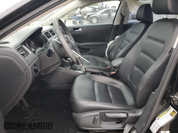 2014 Volkswagen Jetta SE with VIN 3VWD17AJ2EM381057, listed as a Copart auction lot 54267475 with 187,770 mi miles and Salvage title. Bid and sale history available at DreamBid. Image 7.