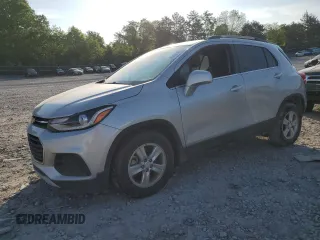 2017 Chevrolet Trax LT z VIN 3GNCJLSB5HL133563, wystawiony jako Copart lot #54974585 z przebiegiem 103 108 mil mil oraz Czysty tytuł • Clean title. Historia ofert i sprzedaży dostępna na DreamBid. Obrazek 1.