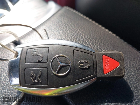 2018 Mercedes-Benz C 300 с VIN WDDWJ4KB1JF748595, выставлен на аукционе IAAI как лот 40413383 с пробегом 58 112 миль миль и . История ставок и продаж доступна на DreamBid. Изображение 11.