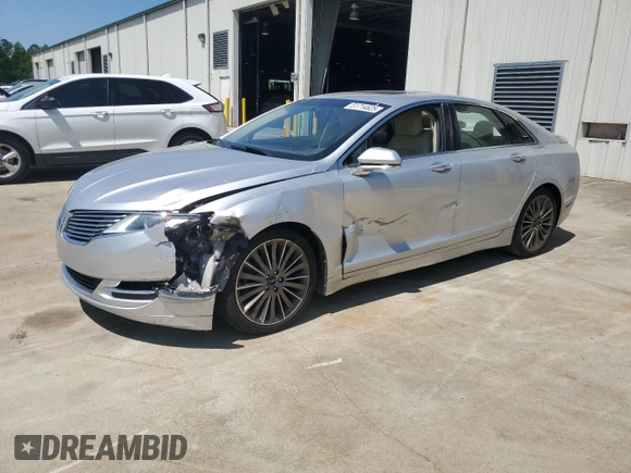 2013 Lincoln MKZ z VIN 3LN6L2GK5DR803943, wystawiony jako Copart lot #51714625 z przebiegiem 108 958 mil mil oraz Szkoda całkowita • Salvage title. Historia ofert i sprzedaży dostępna na DreamBid. Obrazek 1.