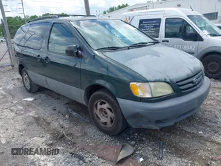 2002 Toyota Sienna CE z VIN 4T3ZF19C72U437680, wystawiony jako IAAI lot #42116161 z przebiegiem 229 779 mil mil oraz . Historia ofert i sprzedaży dostępna na DreamBid. Obrazek 1.
