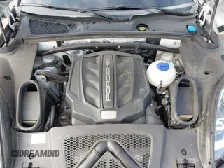 2017 Porsche Macan S with VIN WP1AB2A57HLB18303, listed as a IAAI auction lot 42343803 with 93,014 mi miles and . Bid and sale history available at DreamBid. Image 10.