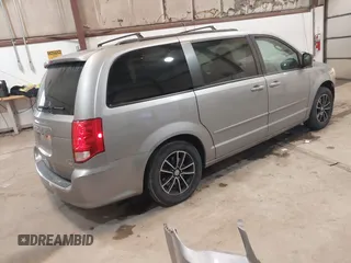 2017 Dodge Grand Caravan GT with VIN 2C4RDGEG5HR859211, listed as a IAAI auction lot 41724384 with 127,275 mi miles and . Bid and sale history available at DreamBid. Image 4.